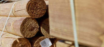Große Holzbälle verwendet im Gartenbau.